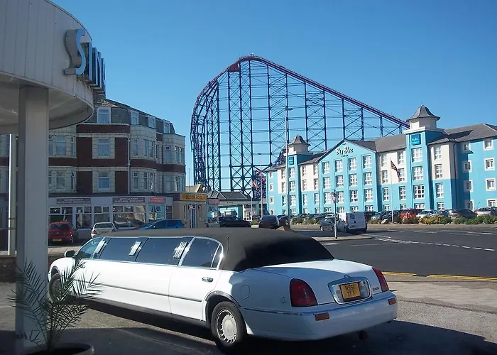 Hotel Avano - Pleasure Beach Blackpool